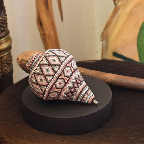 trompo de coleccion con diseño huichol