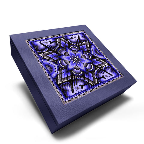 A+A Caja cuadrada grande con huichol - Koon Artesanos