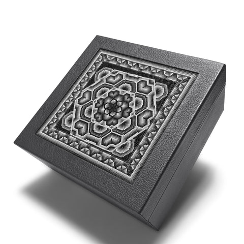 A+A Caja de té 9 divisiones con huichol - Koon Artesanos